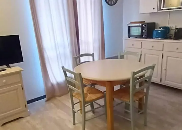 Appartement Eugenie De Luz, T2 4 Personnes, Belle Vue, Avec Parking