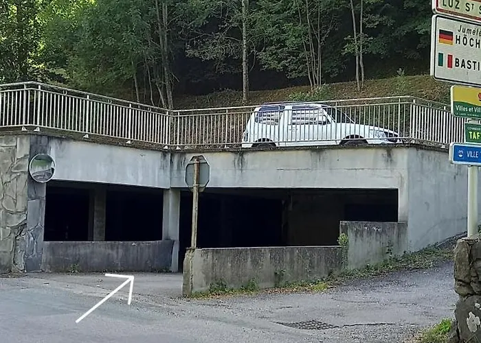 Eugenie De Luz, T2 4 Personnes, Belle Vue, Avec Parking Appartement *